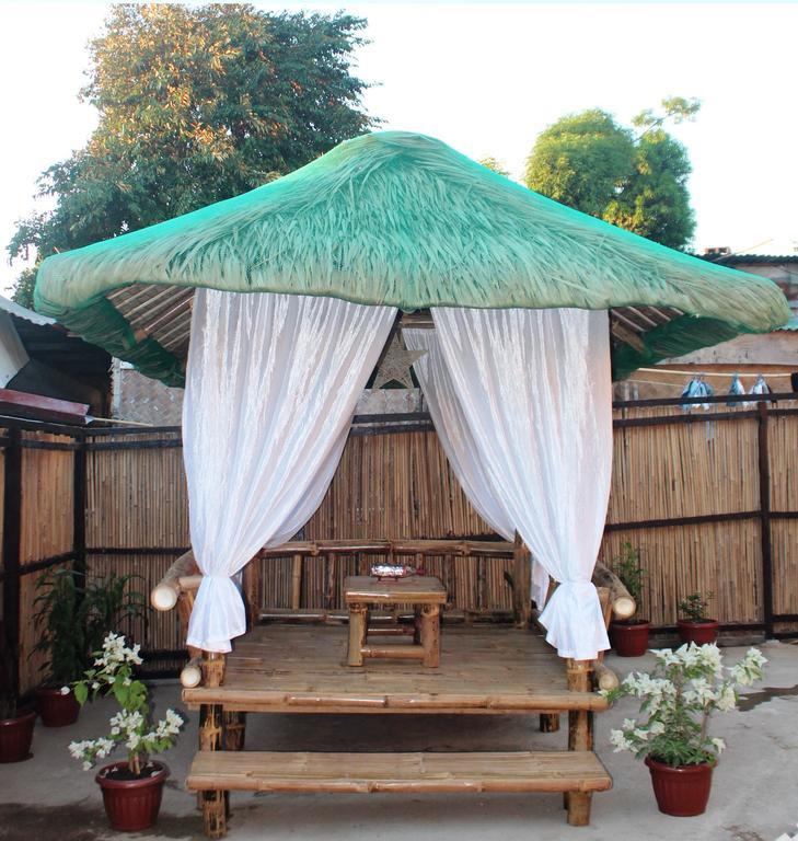 Coron Guapos Guesthouse Eksteriør billede